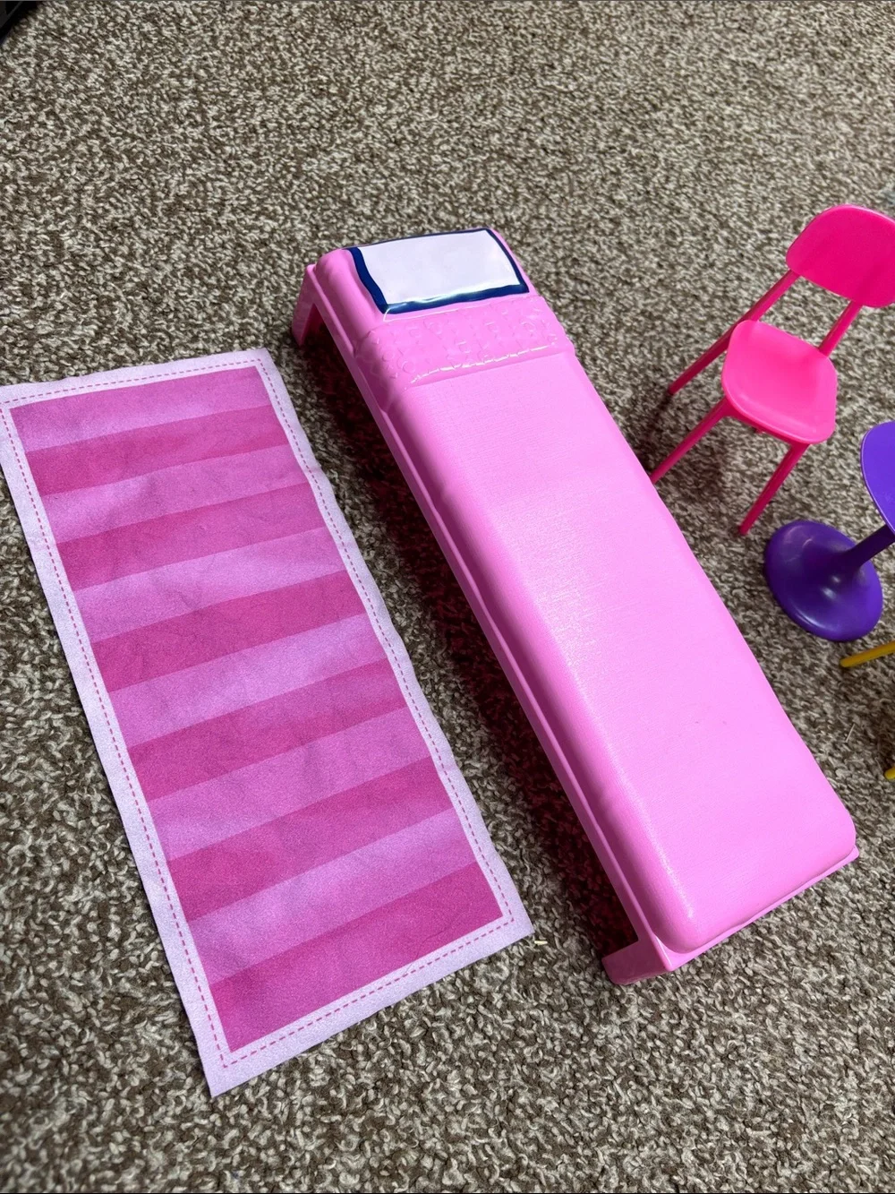 Barbie Furniture - Chairs, Pink Bed, Rug/Blanket